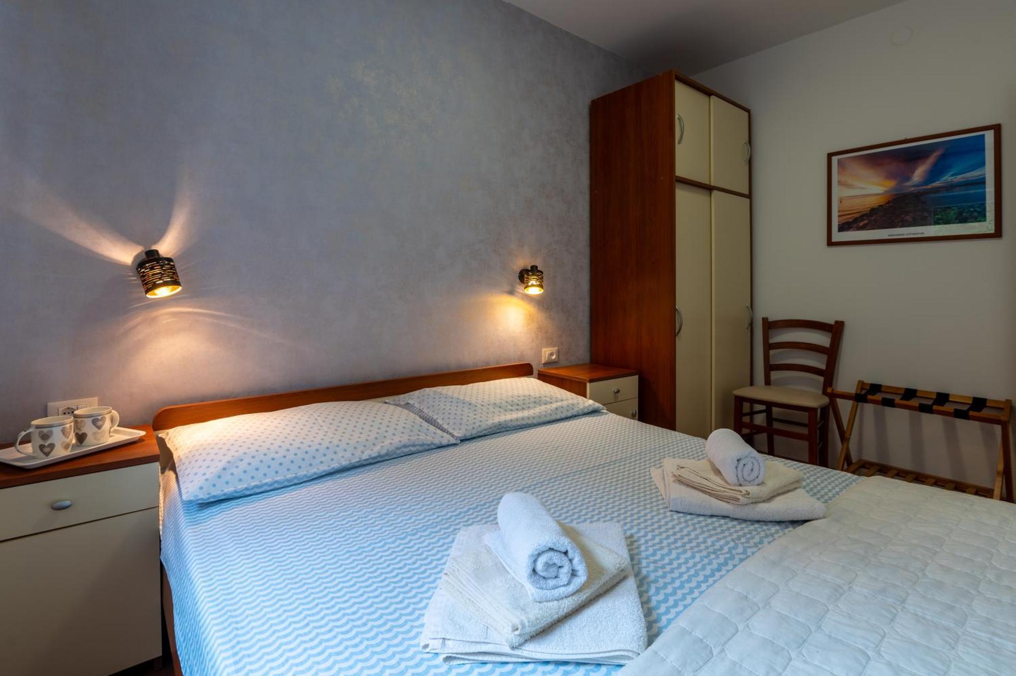 Apartments Mirella Novigrad  Luaran gambar