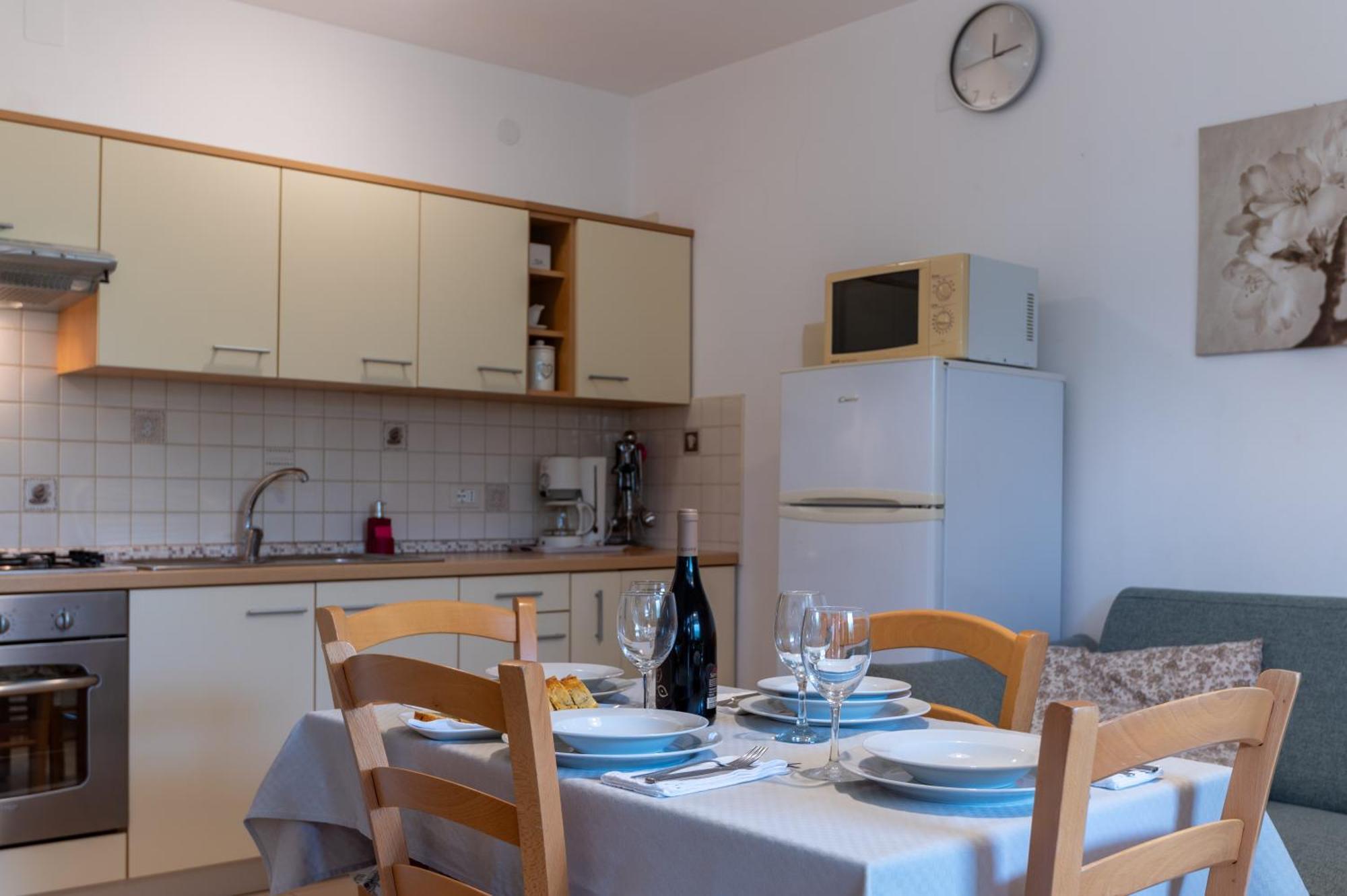 Apartments Mirella Novigrad  Luaran gambar